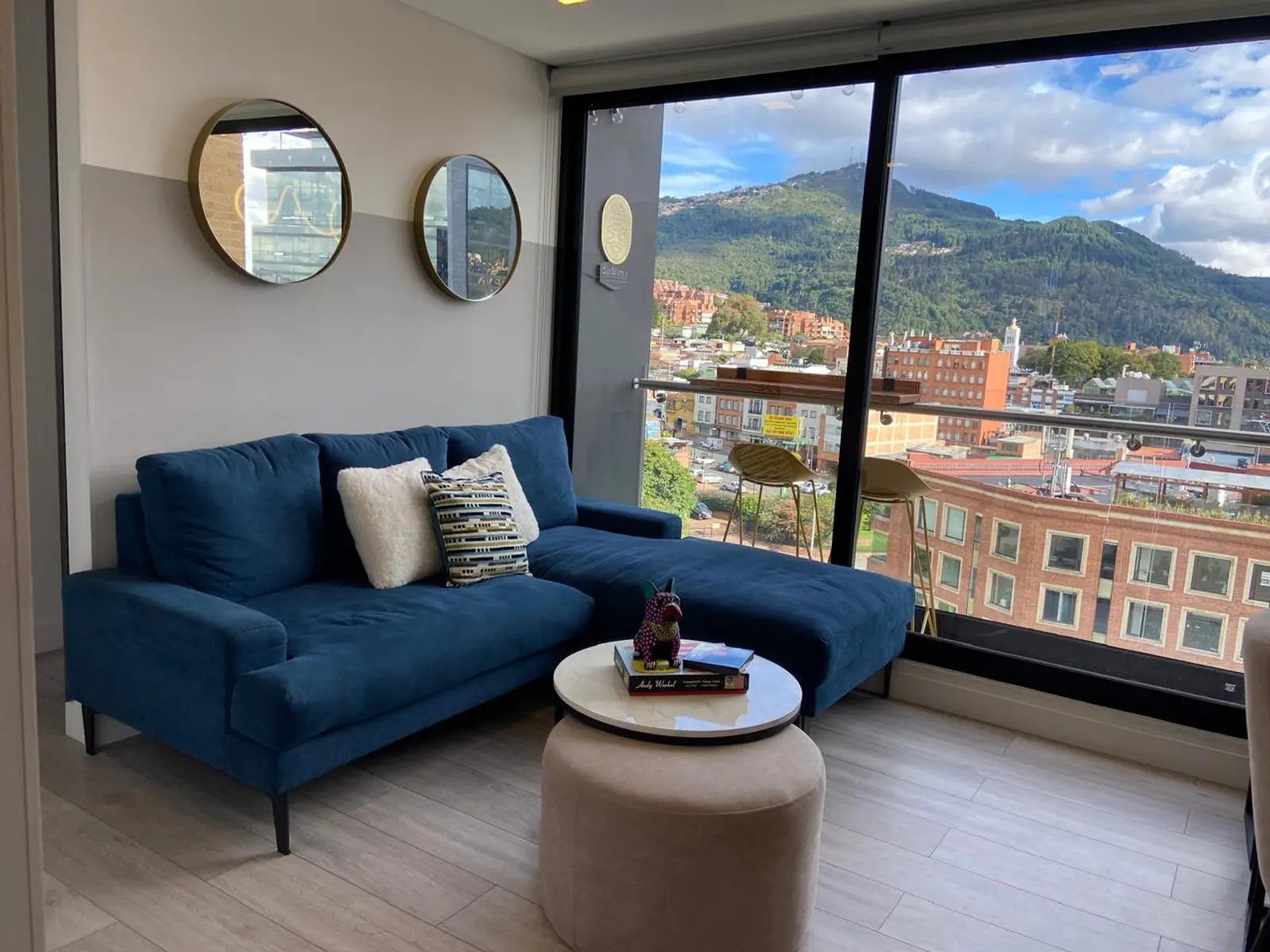 Cra. 7a, La Candelaria, Bogotá, Colombia 4