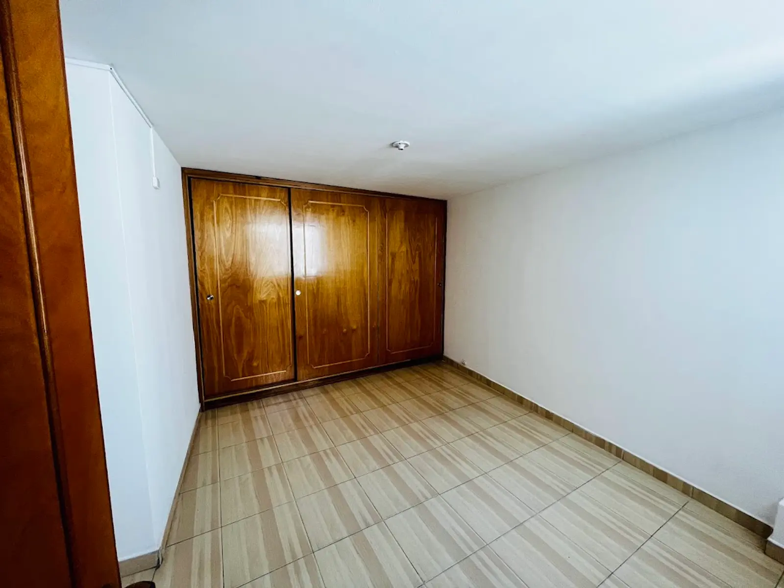 Cl. 63b #71a-35, Bogotá, Colombia 4