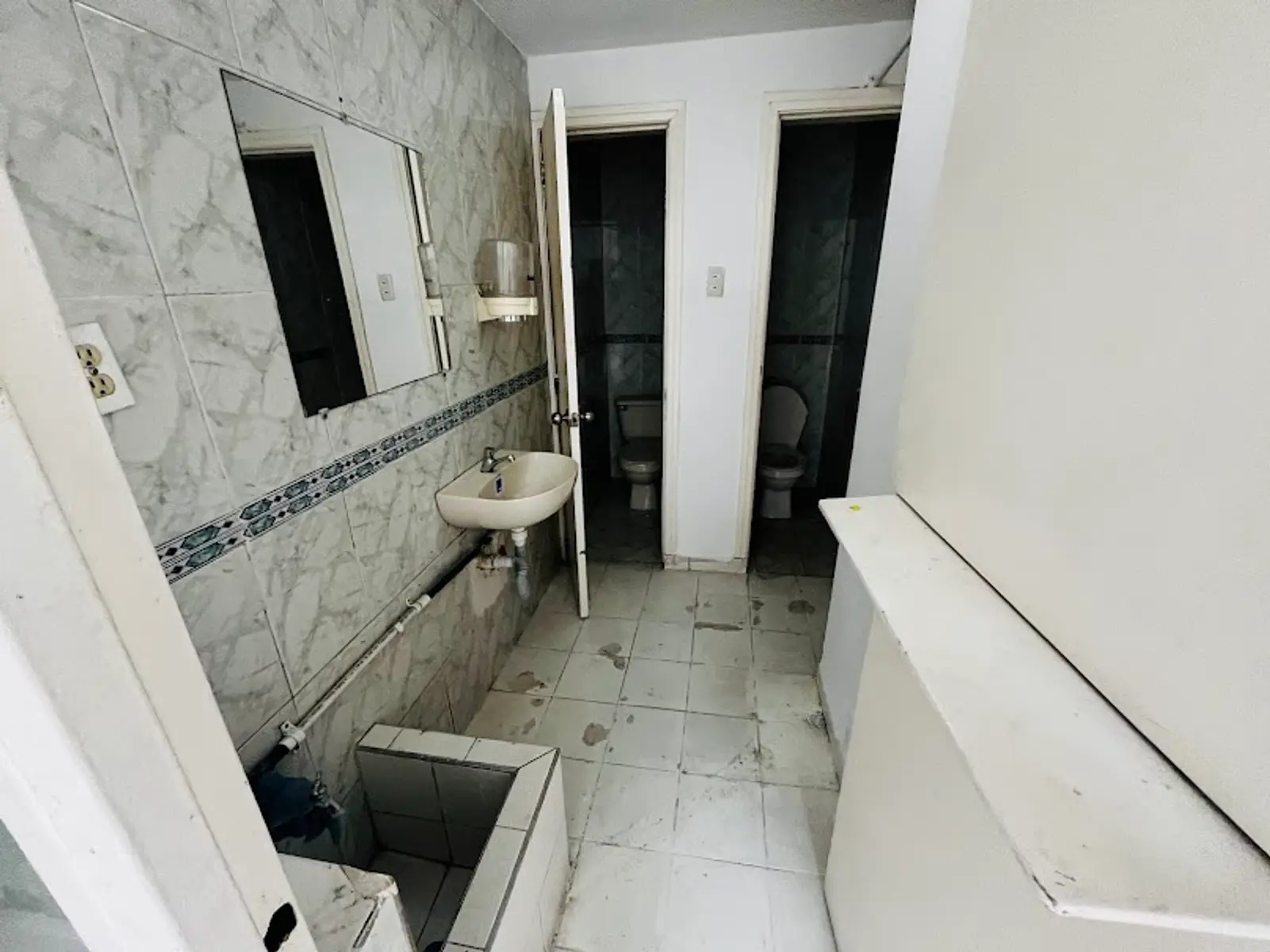 La Castellana, Barrios Unidos, Bogotá, Bogota, Colombia 5