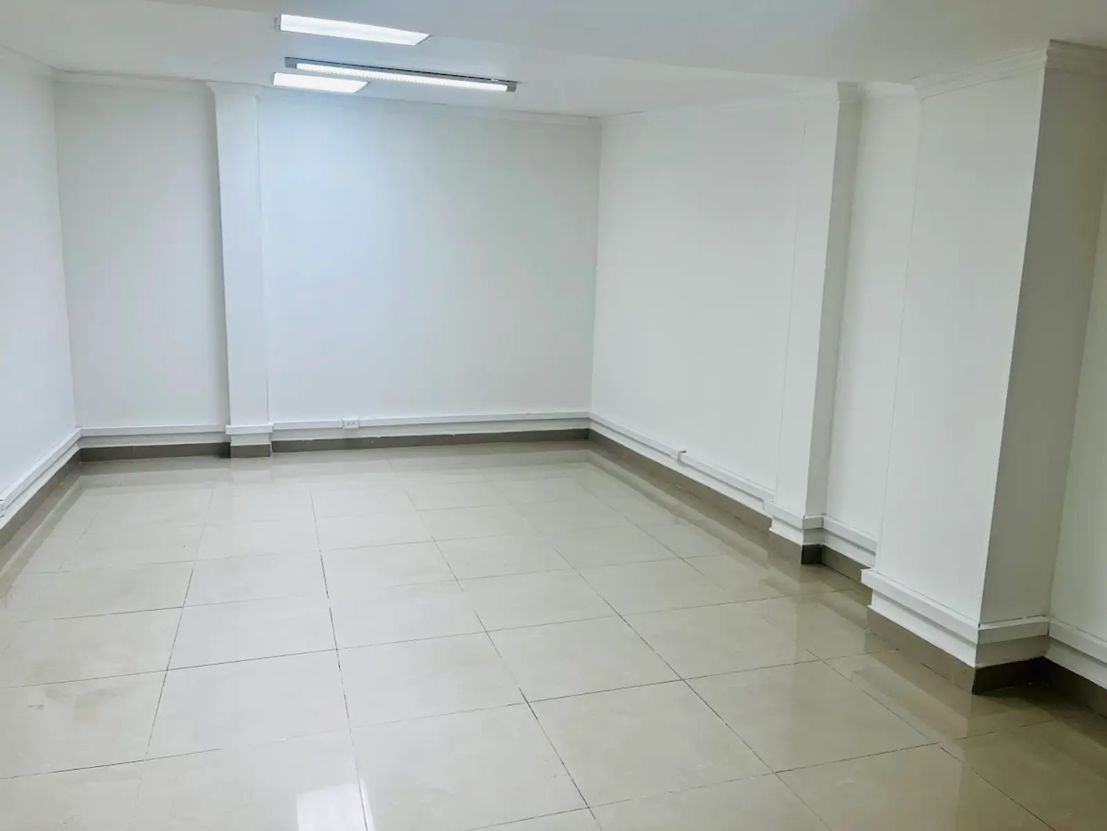 Auto. Norte #100-74, Bogotá, Colombia 5