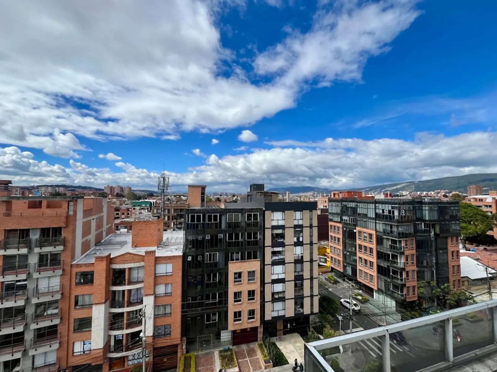 17, Cl. 108 #53, Suba, Bogotá, Colombia 5