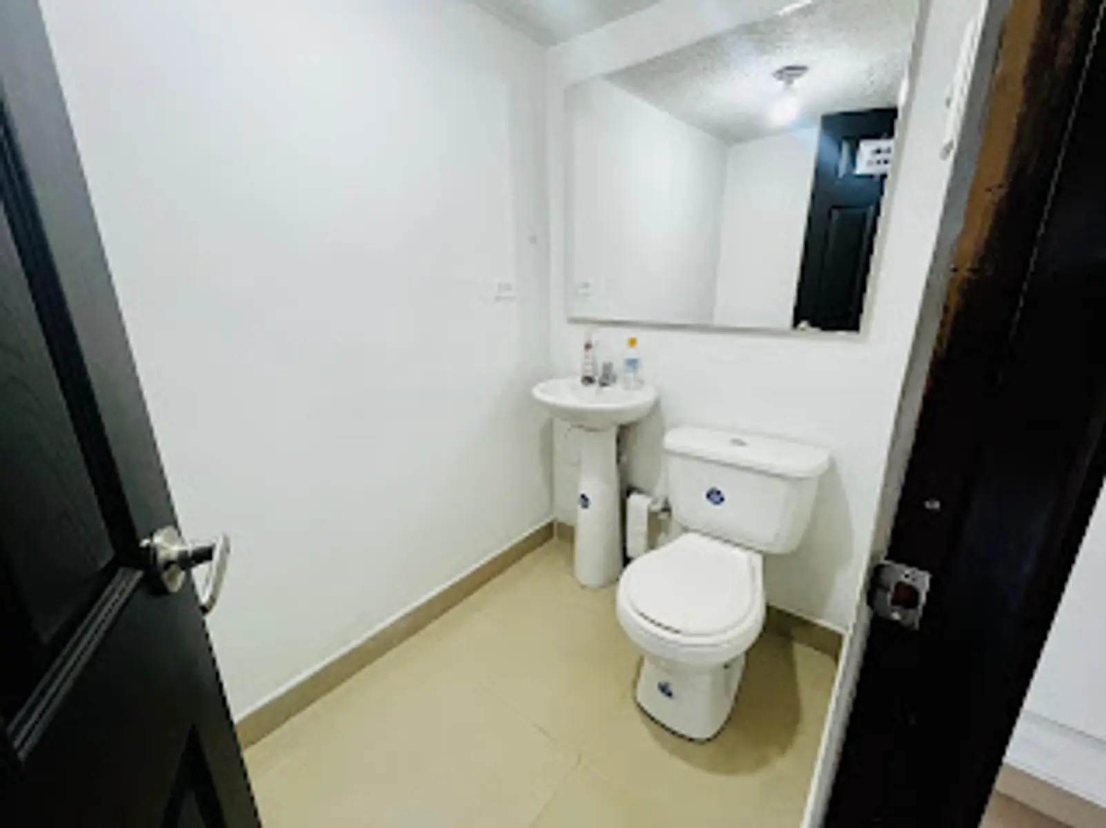 Auto. Norte #100-74, Bogotá, Colombia 4