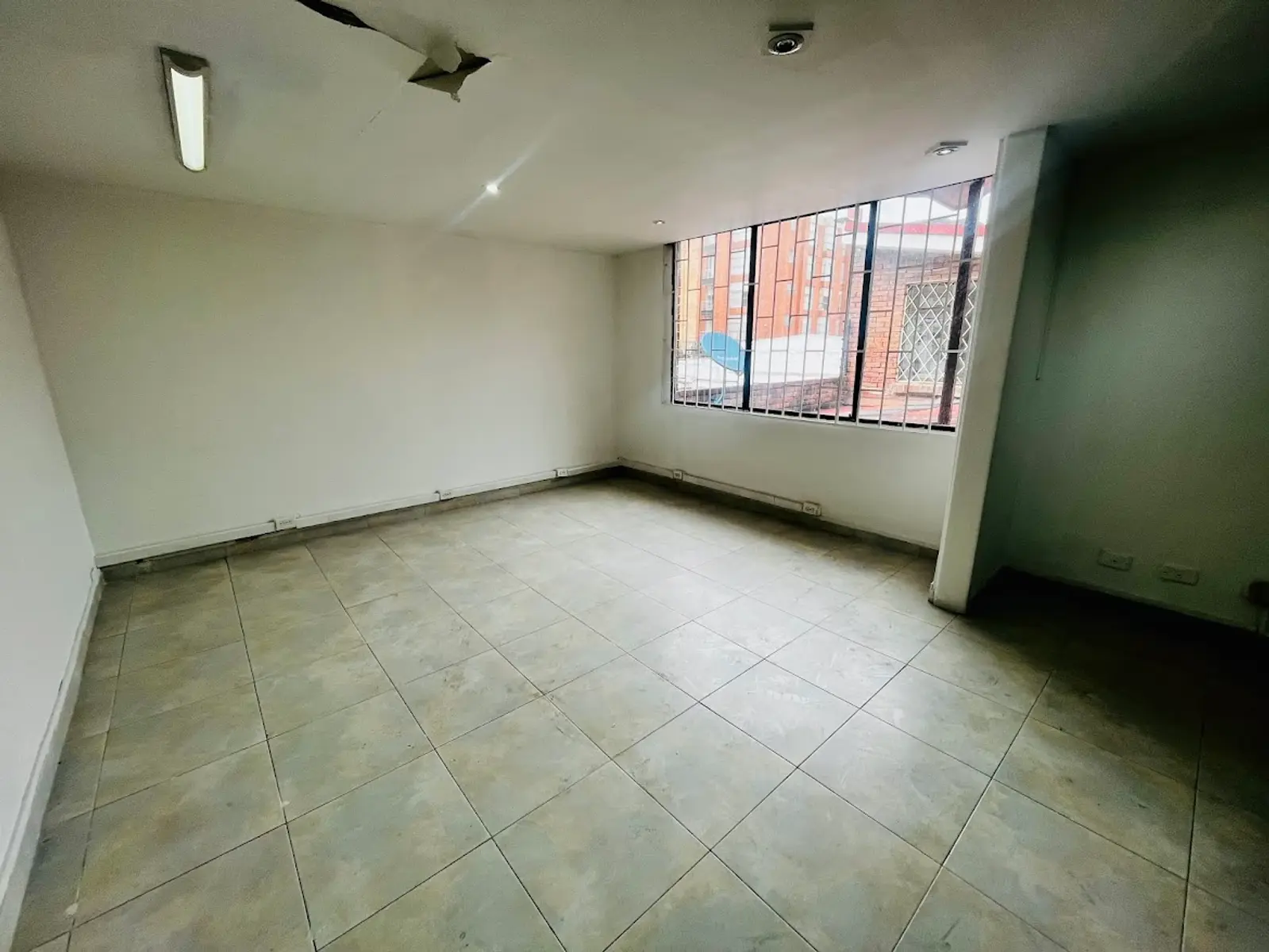 Cra. 19a, Usaquén, Bogotá, Colombia 5