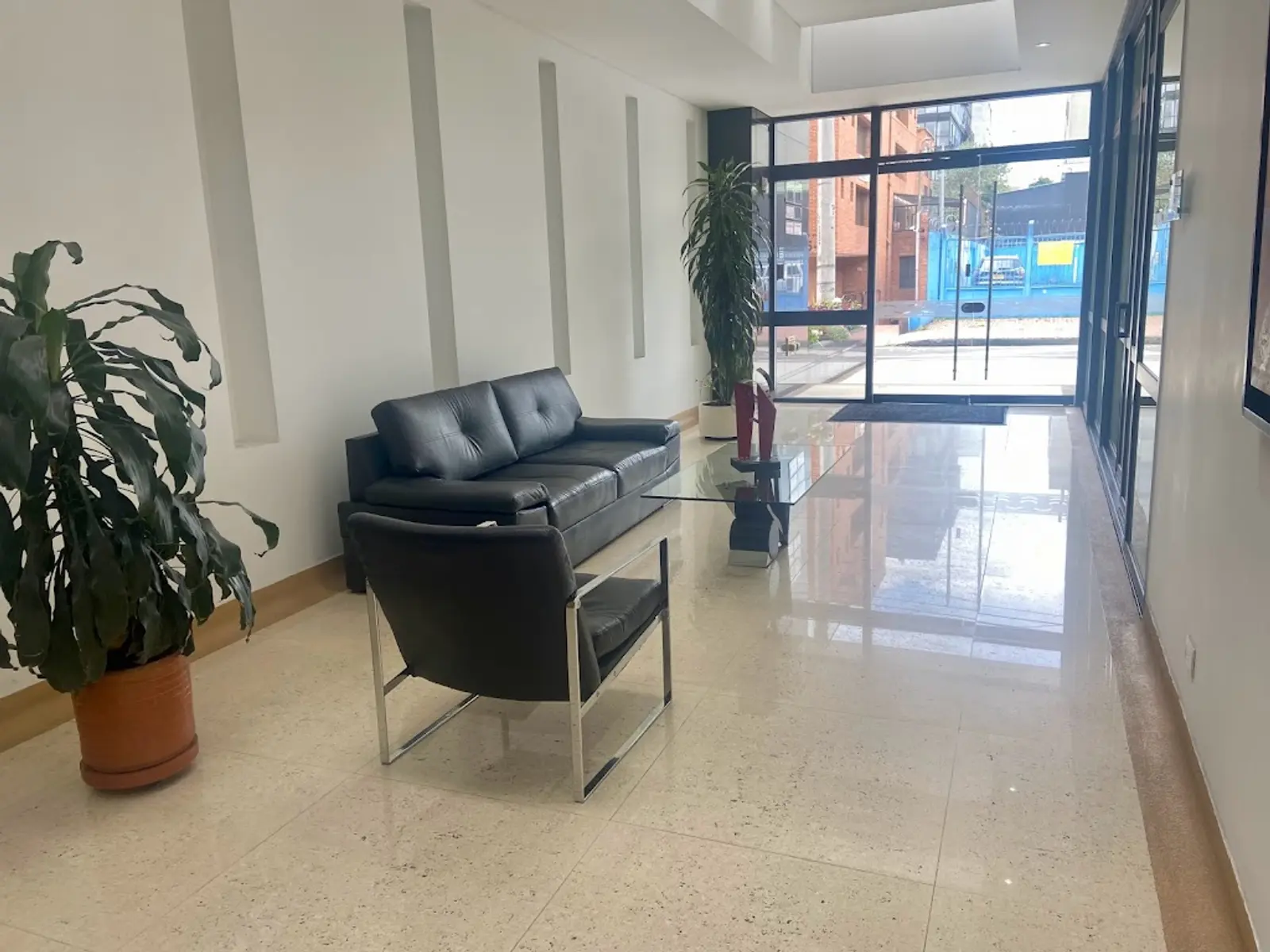 Cra, 16 #93, Bogotá, Colombia 5