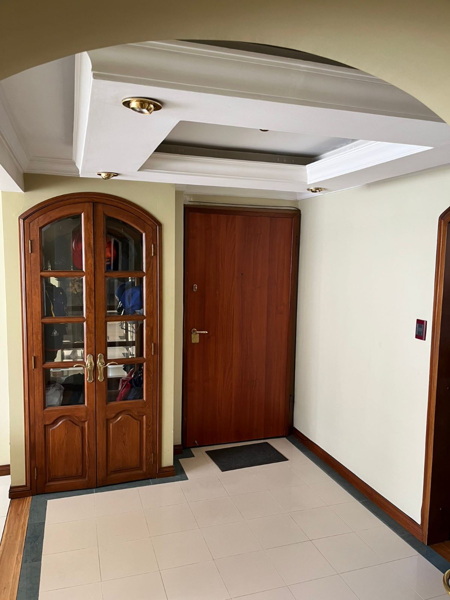 Ac 100, Bogotá, Colombia