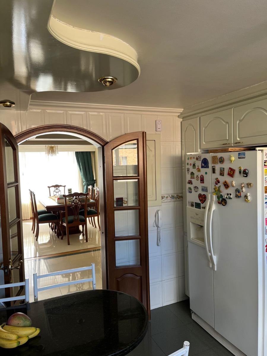 Ac 100, Bogotá, Colombia 4