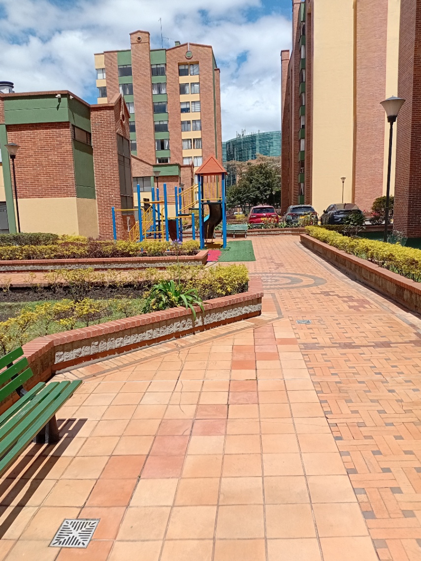 Cra. 69b #24-55, Bogotá, Colombia 4