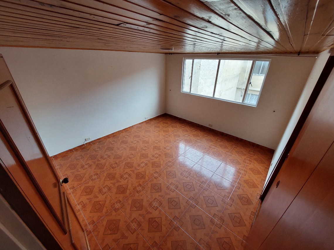 Cl. 166 Bis #54c-92, Bogotá, Colombia 4