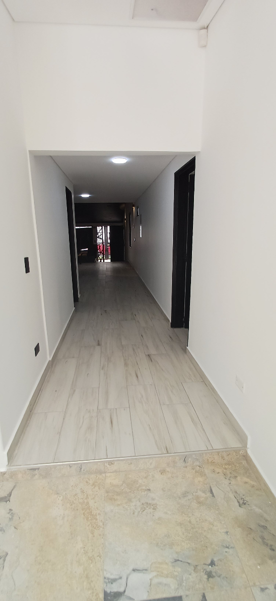 Cl. 103 #70-85, Bogotá, Colombia 5