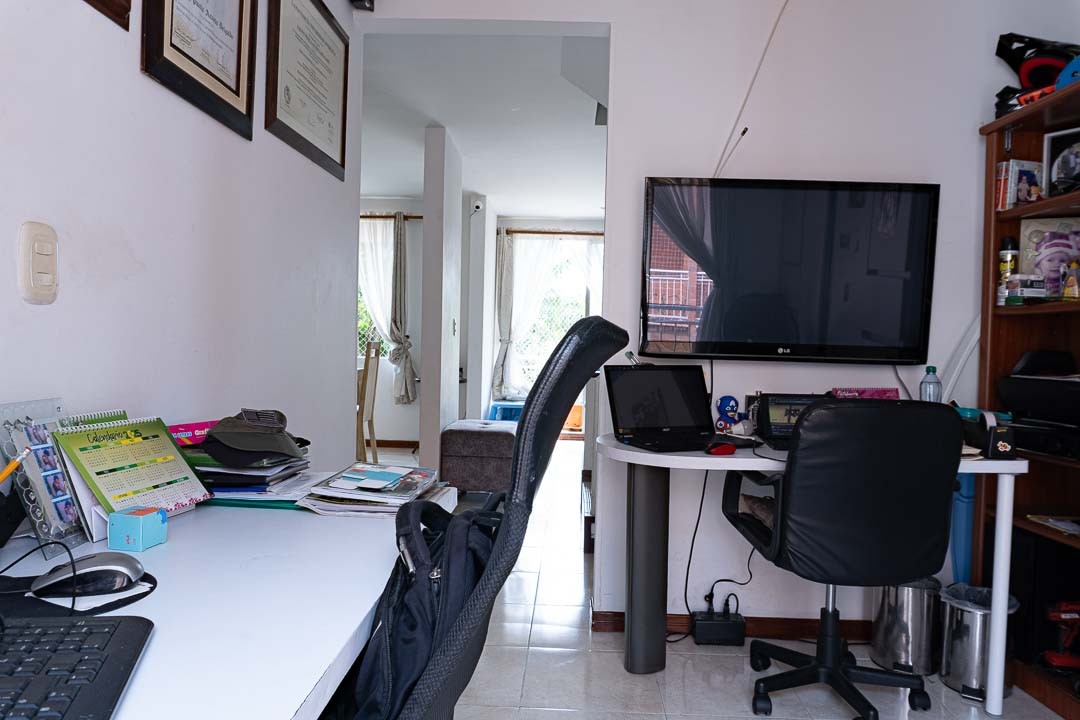 Cl. 42 #86-85, Comuna 17, Cali, Valle del Cauca, Colombia 4