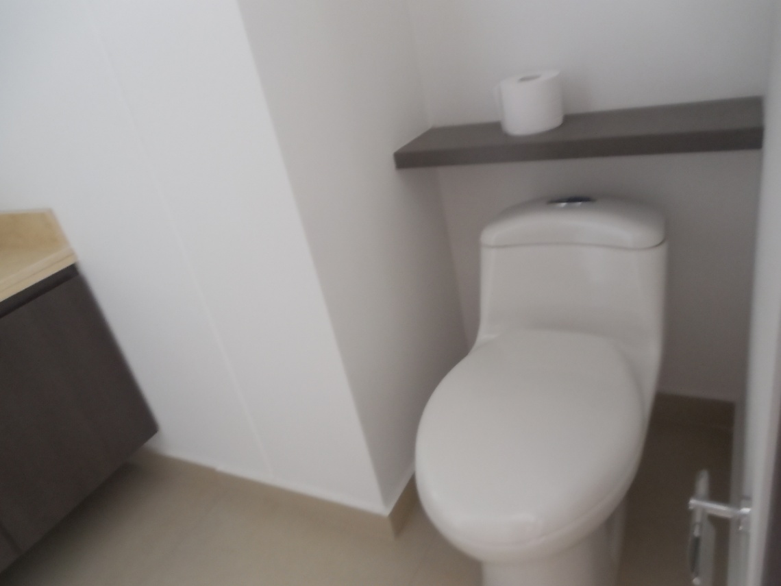 Cra. 13 #142-68, Bogotá, Colombia 4