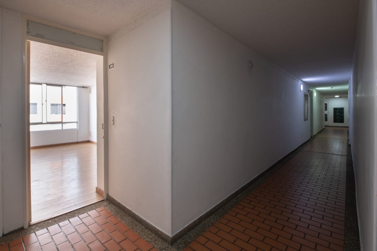 Dg. 3 #83-02, Bogotá, Colombia 5