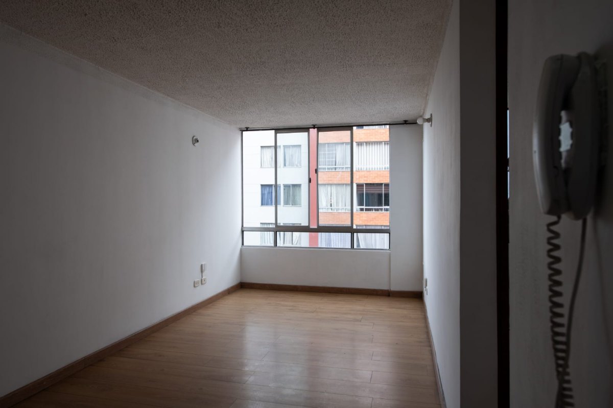 Dg. 3 #83-02, Bogotá, Colombia 3