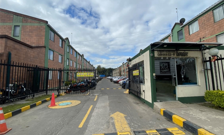 Cl. 64 Bis # 112B-47, Engativá, Bogotá, D.C., Bogotá, Bogotá, D.C., Colombia