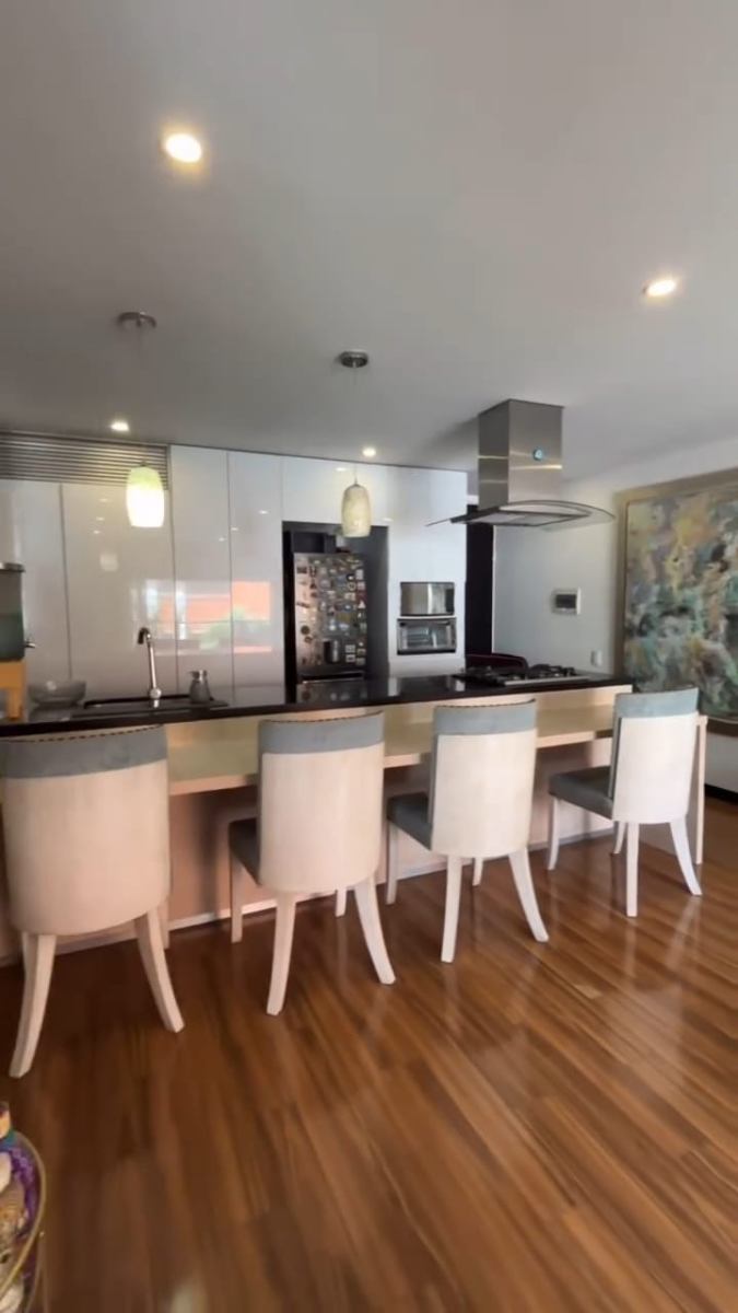 Kr 13 #113-1, Bogotá, Colombia 3