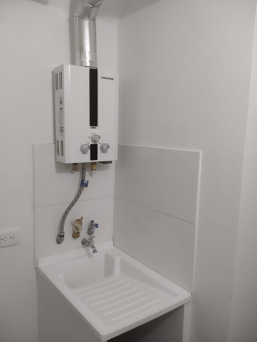 Cl. 170, Bogotá, Colombia 3