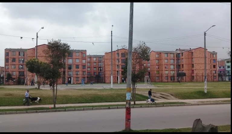 Cra. 88c #67-39, Bogotá, Colombia 2