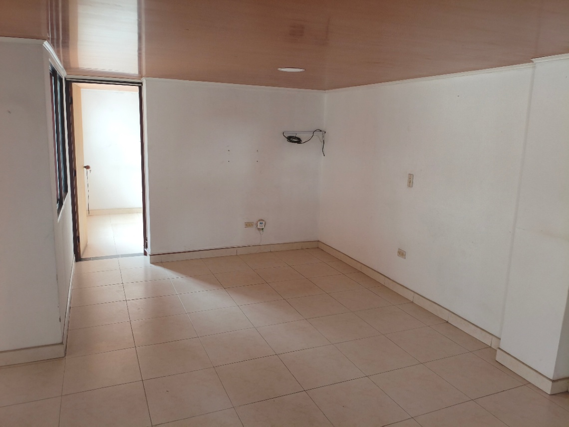 Cl. 69 # 119A-11, Engativá, Bogotá, D.C., Bogotá, Bogotá, D.C., Colombia 3