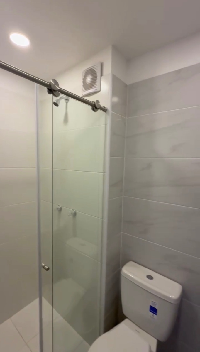 Ave Cra 30 #13, Bogotá, Colombia 3