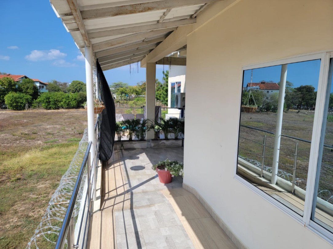 Sta. Marta-Cienaga, Santa Marta, Magdalena, Colombia 4