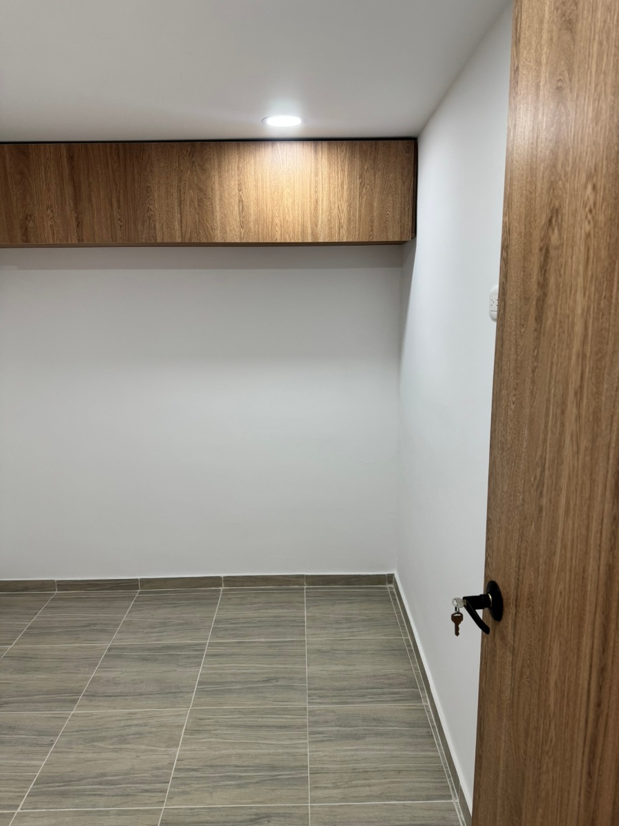 Cra. 10 #17-2, Bogotá, Colombia 3