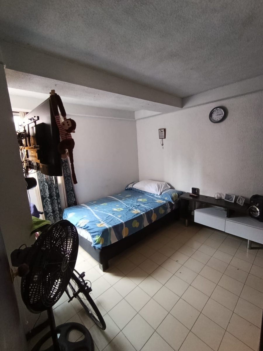 Cra. 24b, Comuna 8, Cali, Valle del Cauca, Colombia 5