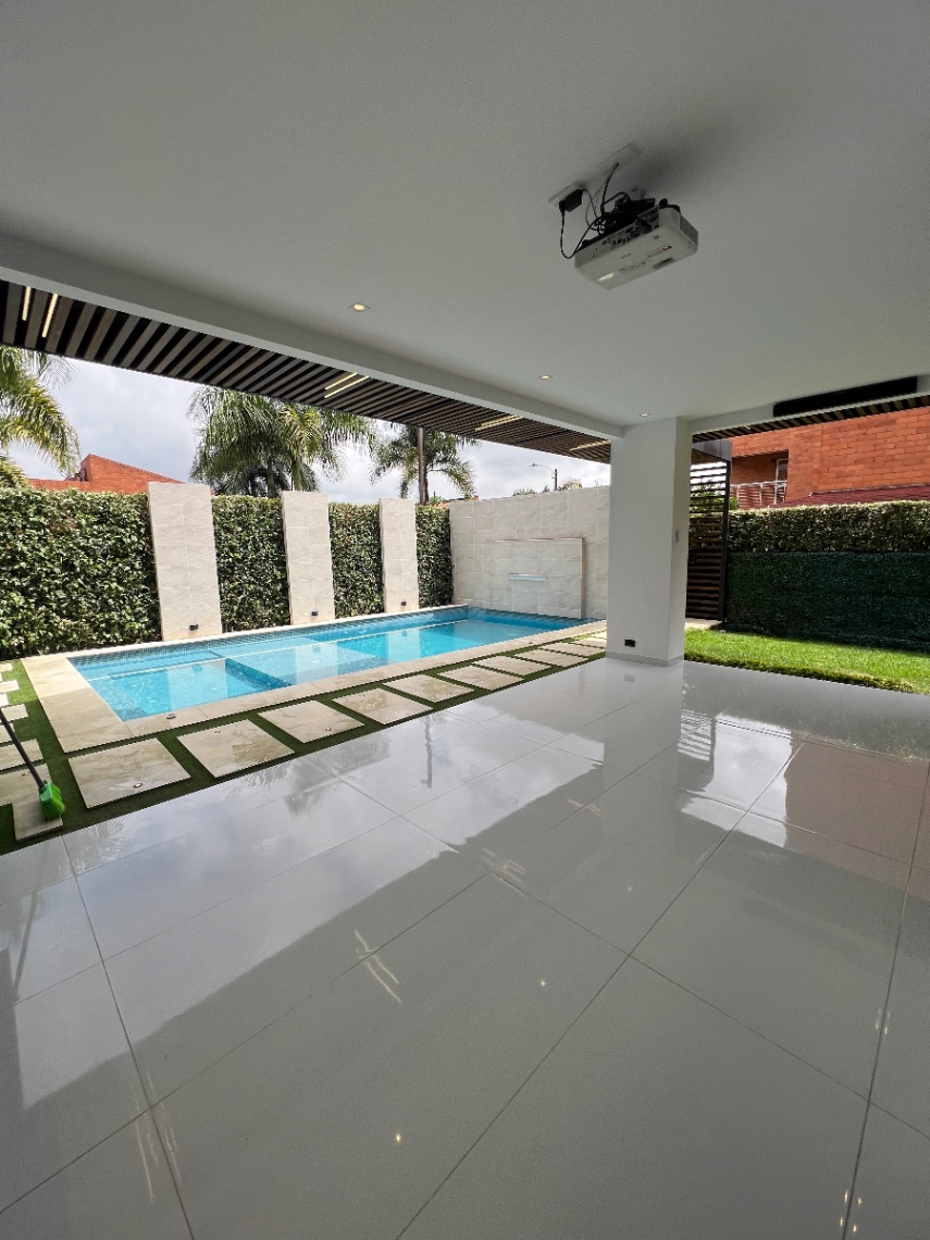 Via a Pance, Cali, Valle del Cauca, Colombia 5