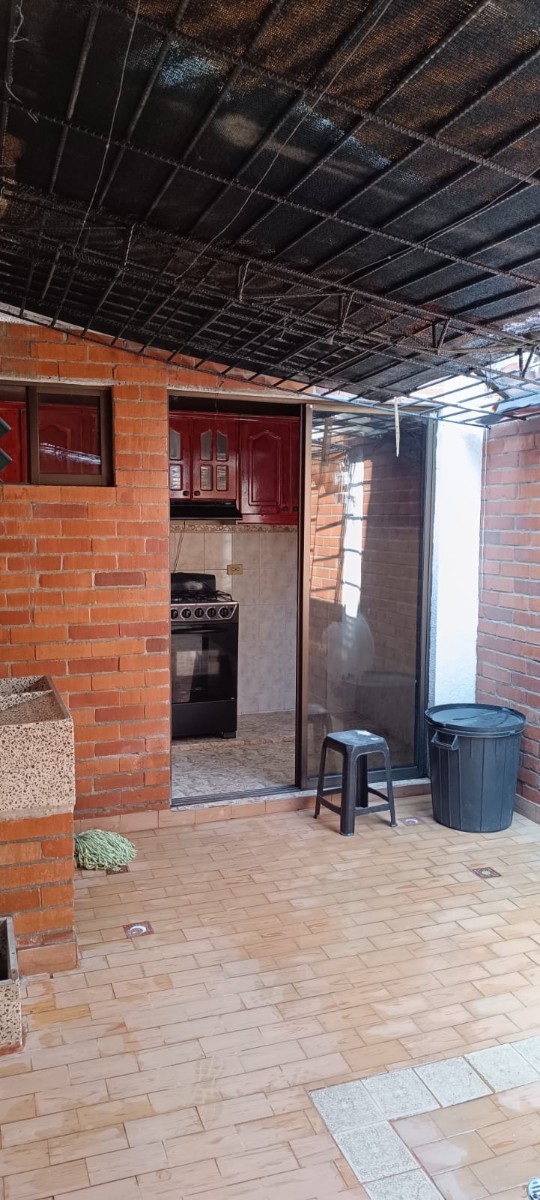 Av. Cdad. de Cali, Comuna 17, Cali, Valle del Cauca, Colombia 4