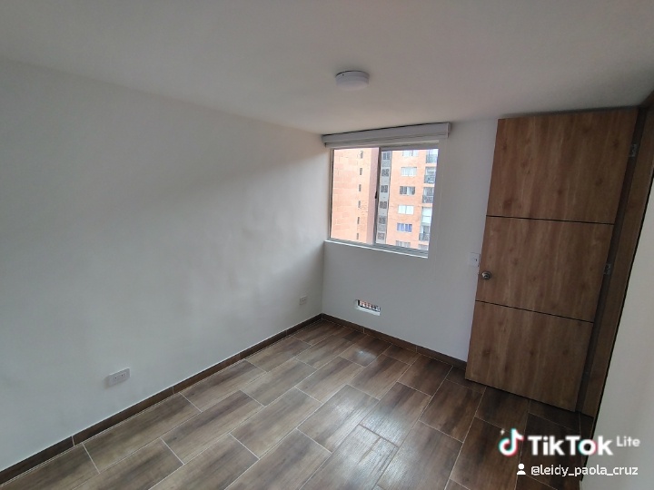 Urbania BIO Conjunto residencial, Cra. 130 #22-55, Bogotá, Colombia