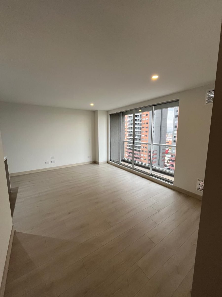 Av. de las Américas, Bogotá, Colombia 4