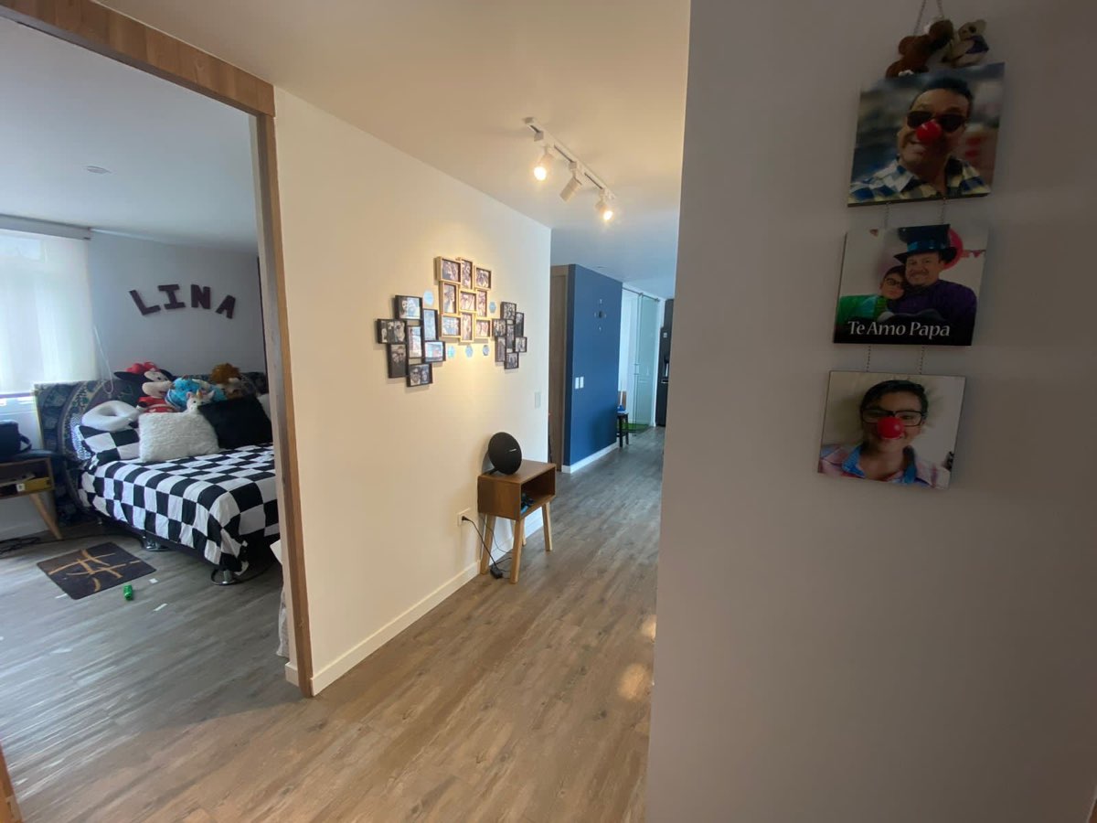 Cl. 53, Bogotá, Colombia 3