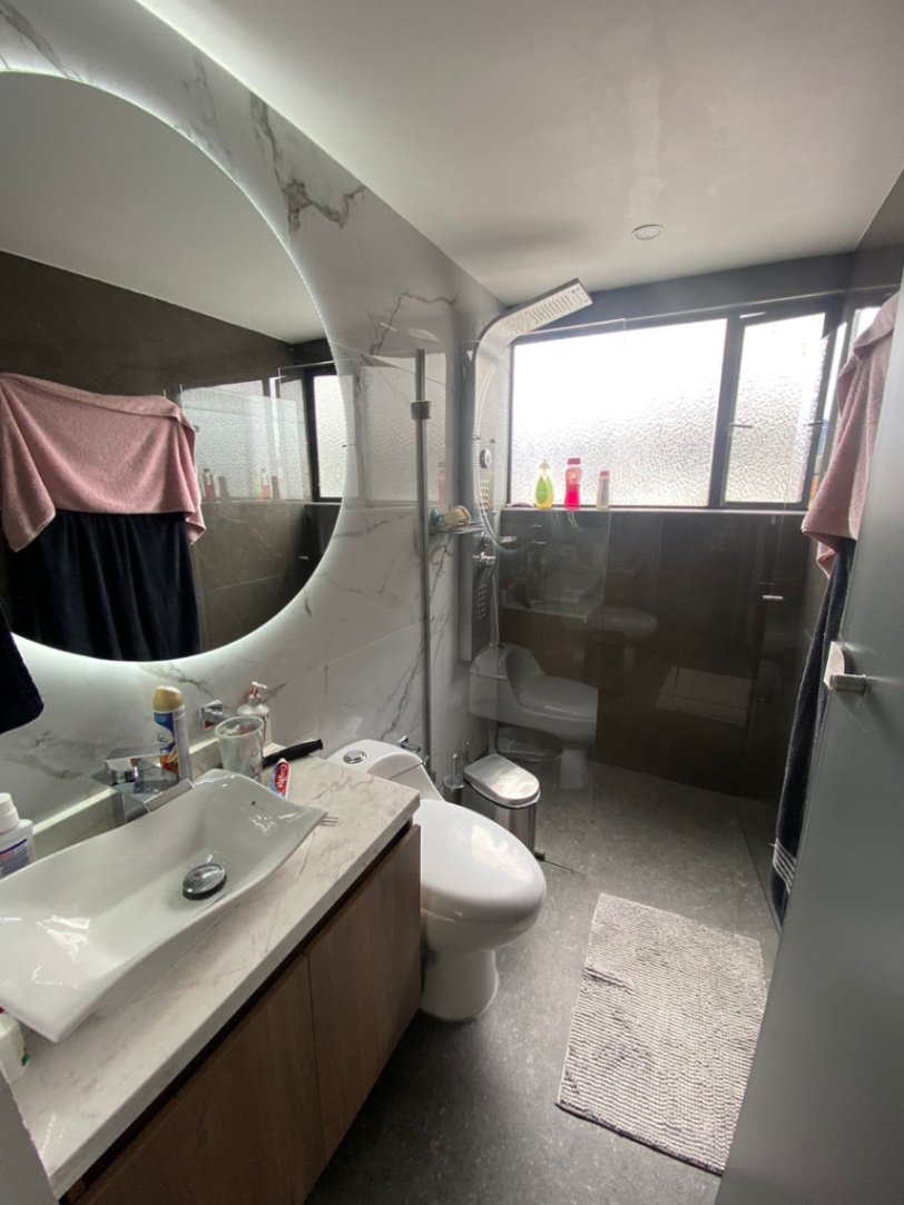 Cl. 53, Bogotá, Colombia 4