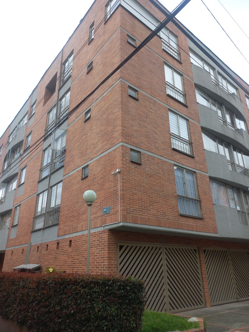 Cra. 51 #122-98, Bogotá, Colombia 2