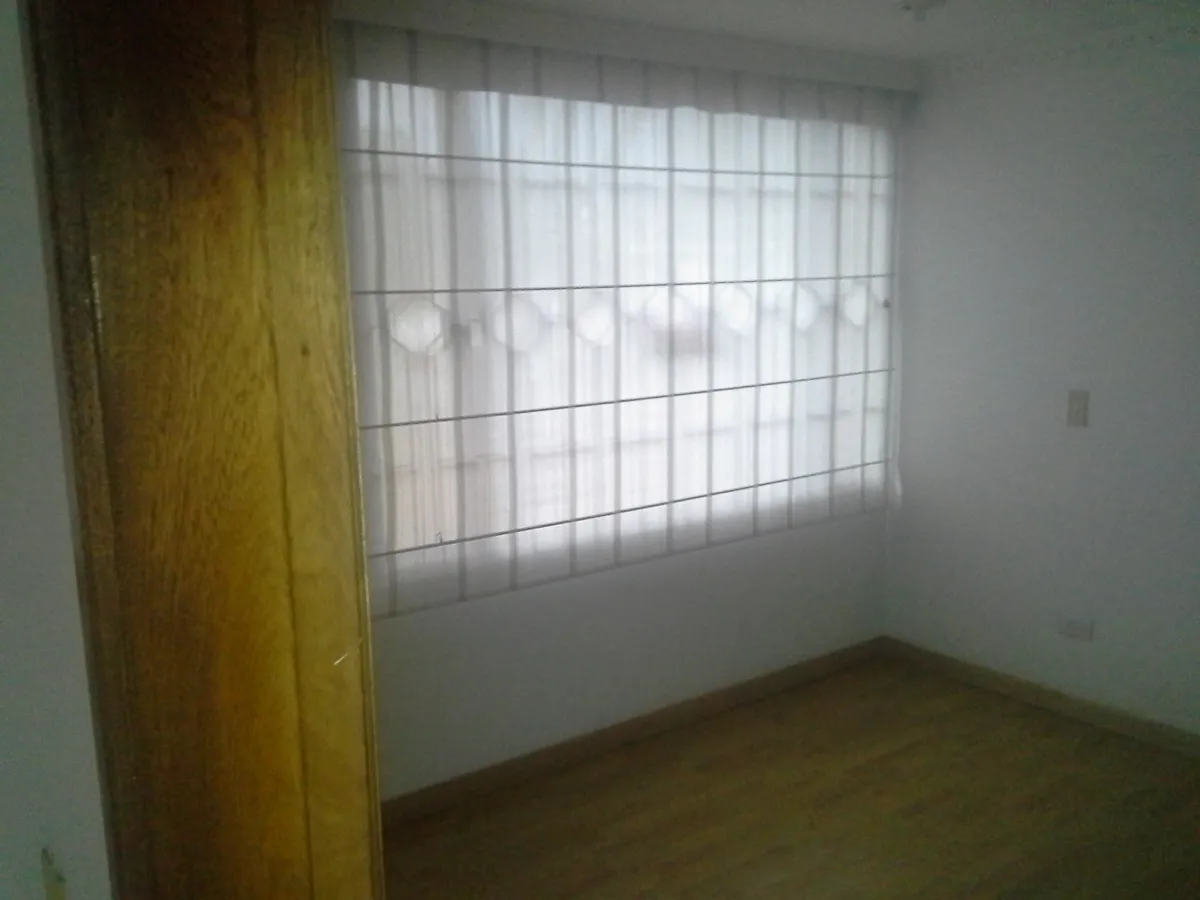 Tv. 27 #53b-4, Bogotá, Colombia 4