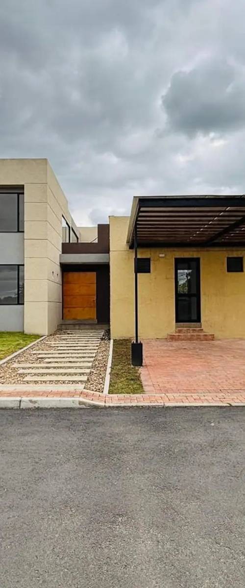 Casa en venta en Cota