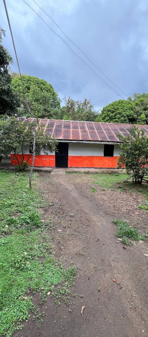 Lote en venta en Garzón