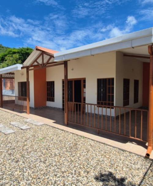 Casa en venta en Guataquí