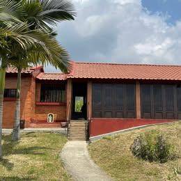 Finca en arriendo en Vélez